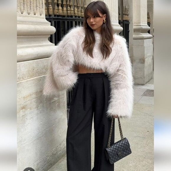 Zara FAUX FUR SWEATSHIRT LIMITED EDITION  FUR SWEATSHIRT Jacket Cape Coat - Picture 2 of 16